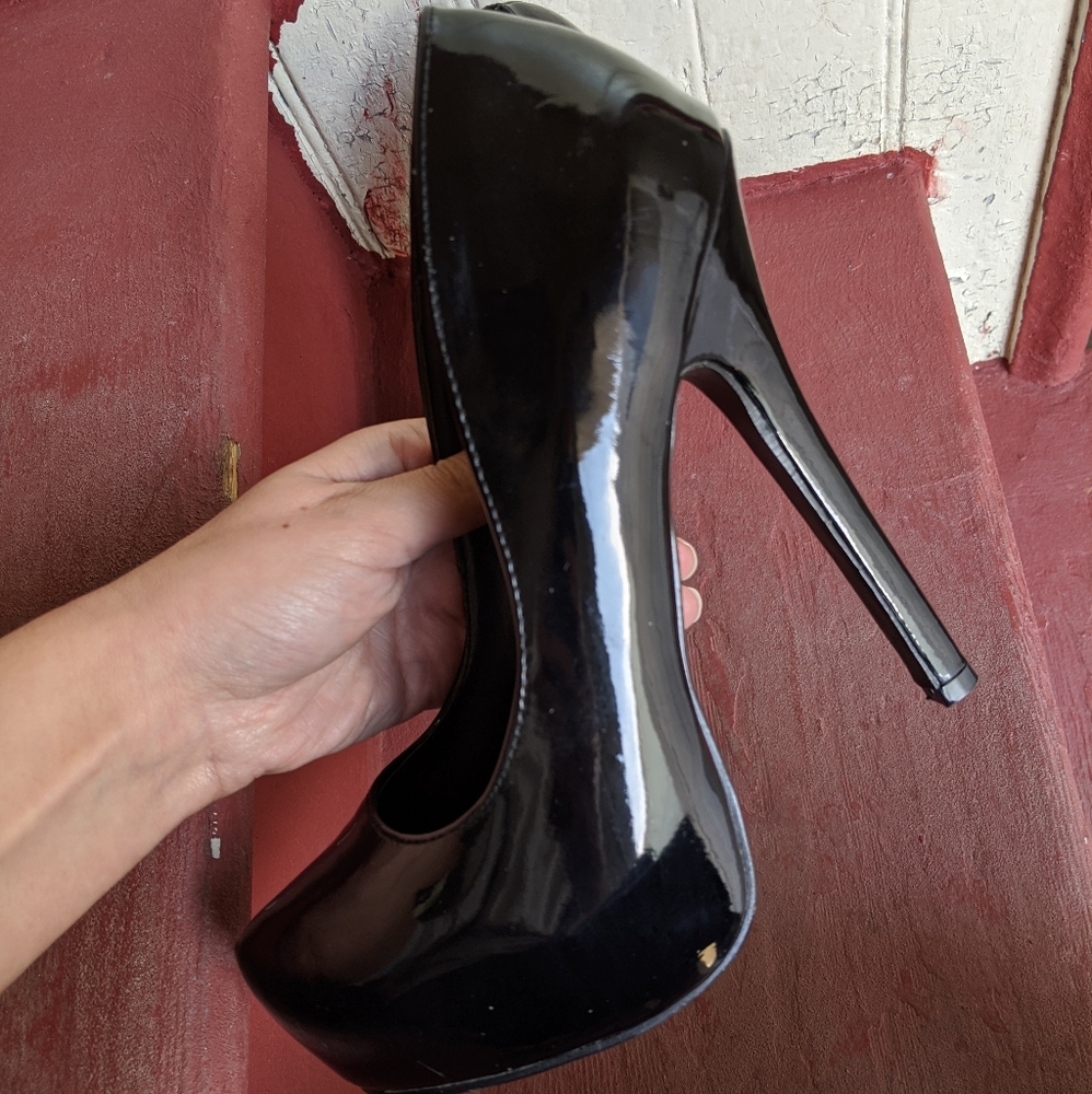 Black Patent Leather Heels - Picture 2 of 5